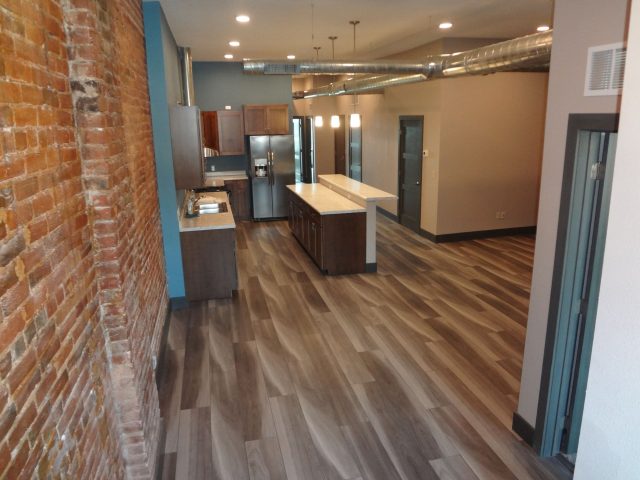 305 E Main Street Apartment